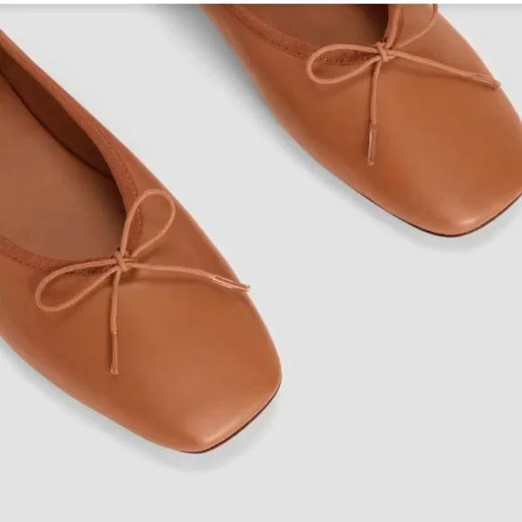 NEW Everlane Toasted Almond Tan Italian Leather The Day Tie Ballet Flat Size 9 - Picture 1 of 13